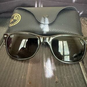 Ray-Ban Black Frame Dark Lens Sunglasses with Black Case